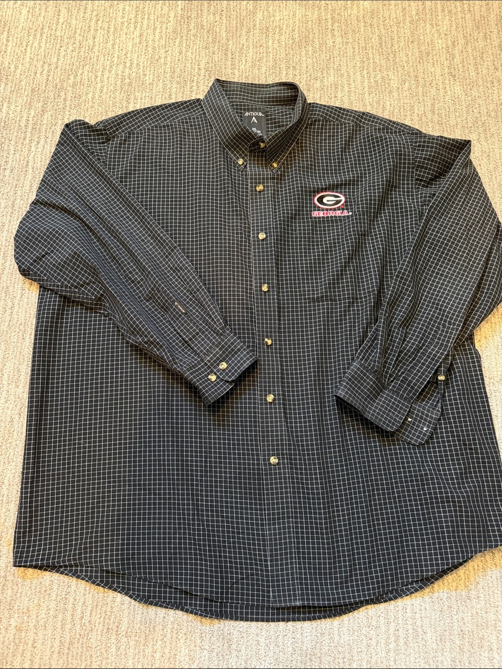 UGA / Georgia Bulldogs Antigua Ellis Long Sleeve Button